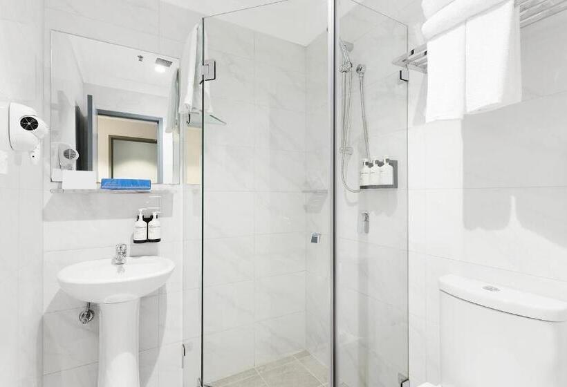 اتاق خانوادگی, Breakfree On Broadway Sydney, An Accor