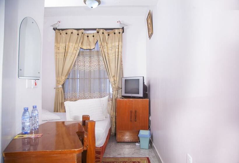 اتاق استاندارد یک نفره, Natron Palace