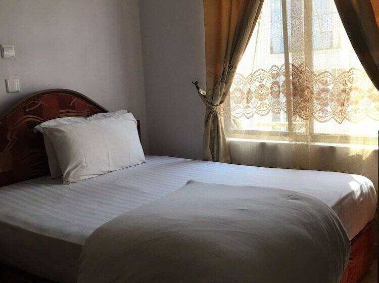 اتاق استاندارد, Natron Palace