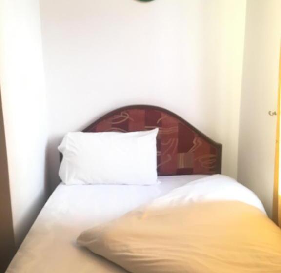 اتاق استاندارد یک نفره, Natron Palace