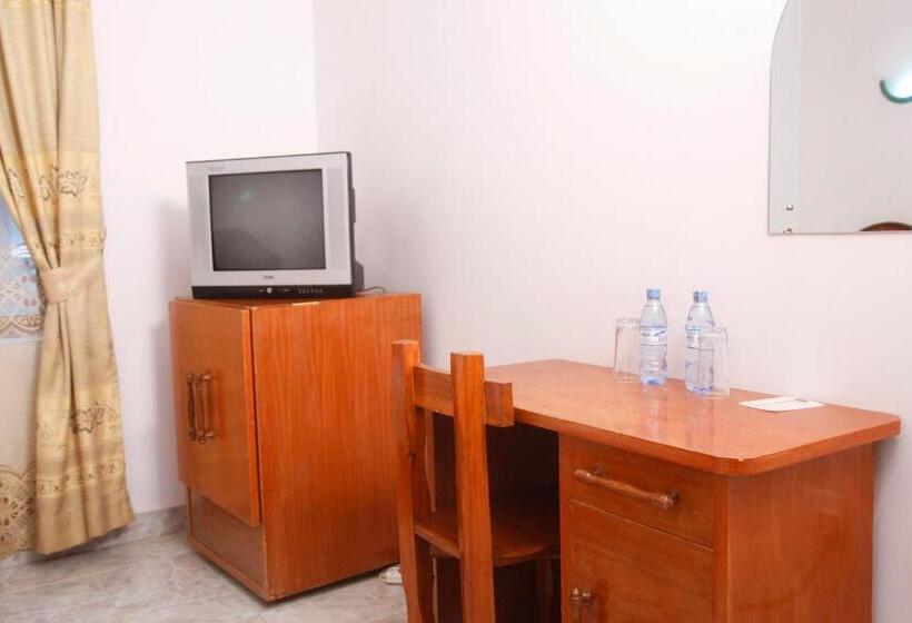 اتاق استاندارد یک نفره, Natron Palace