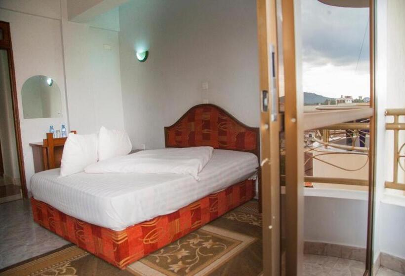 اتاق لوکس, Natron Palace