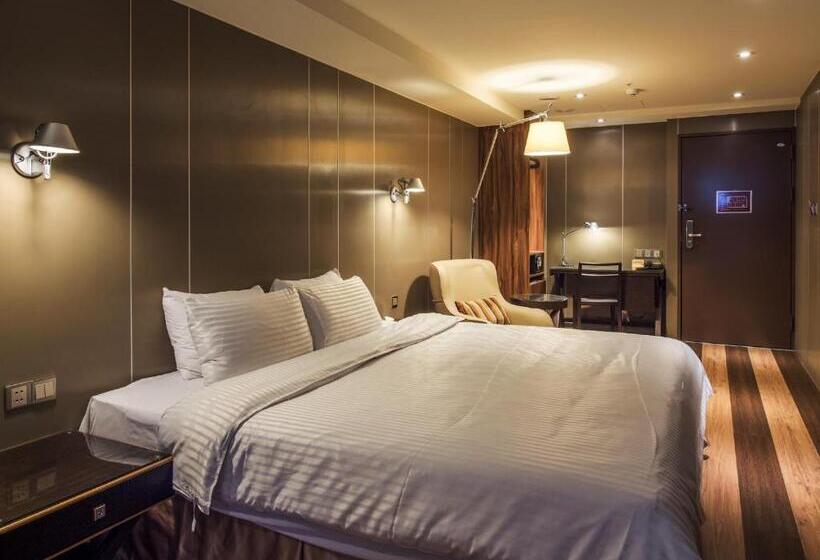 اتاق استاندارد, Relax I