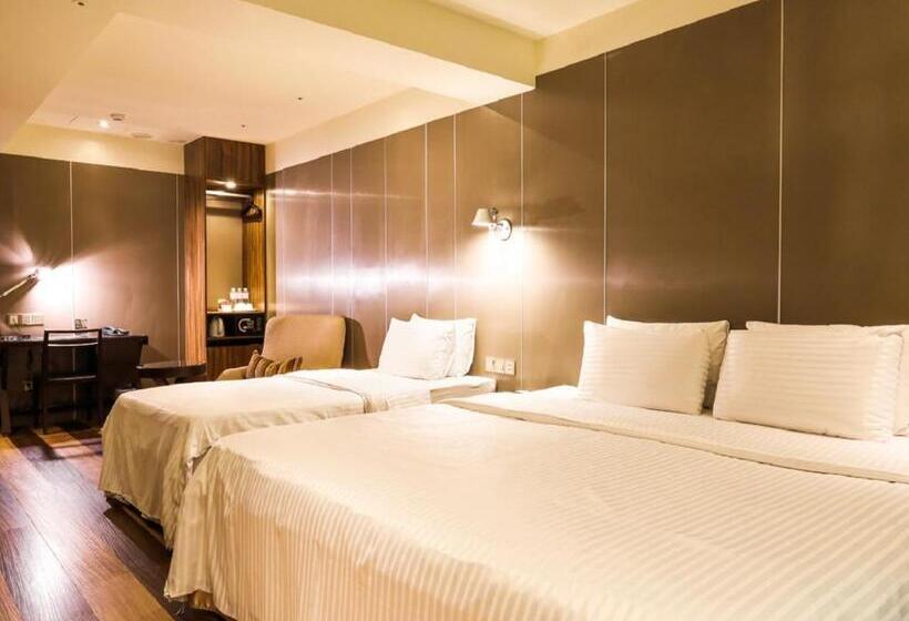 اتاق اجرایی سه نفره, Relax I