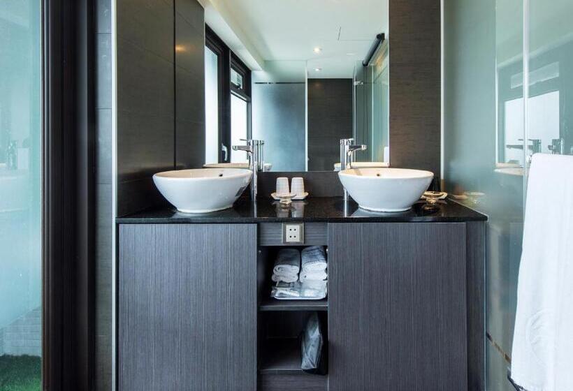 اتاق خانوادگی, Relax I