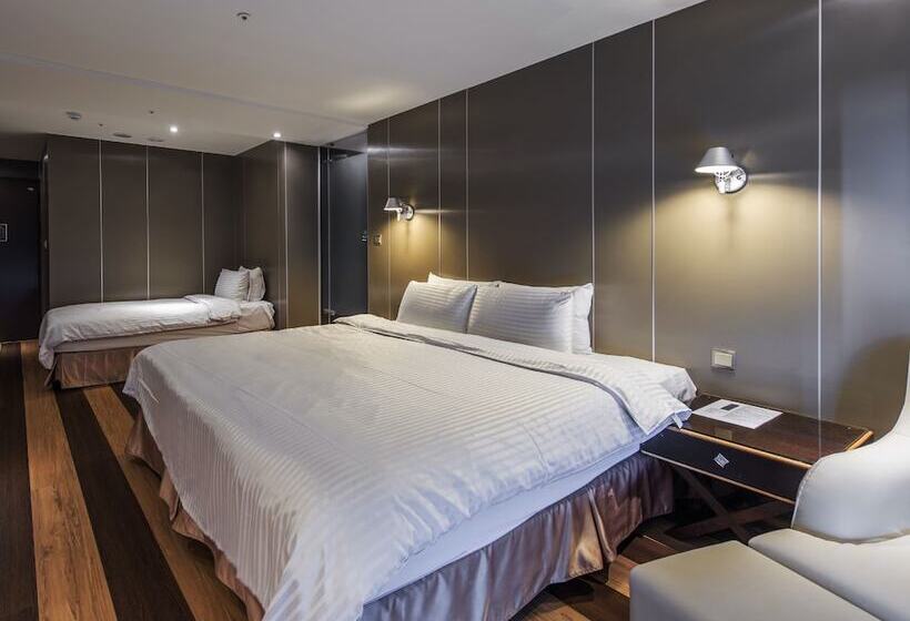 اتاق اجرایی سه نفره, Relax I