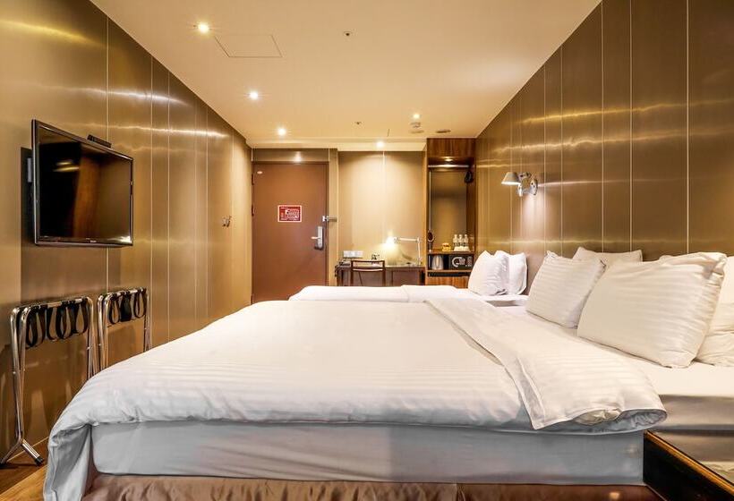 اتاق اجرایی سه نفره, Relax I