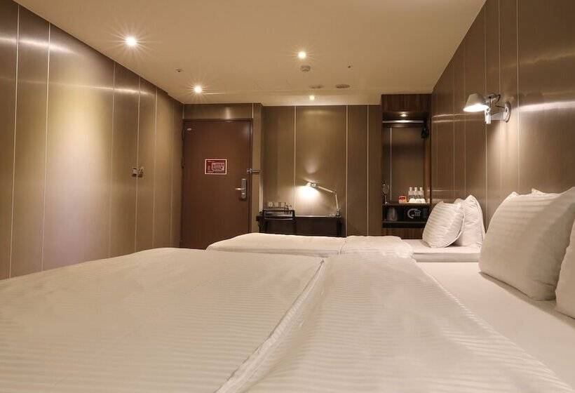 اتاق اجرایی سه نفره, Relax I