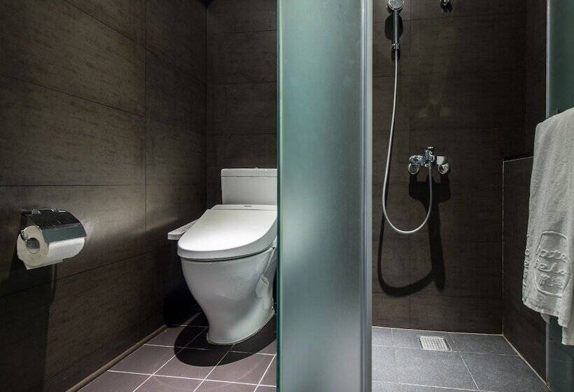 اتاق اجرایی سه نفره, Relax I