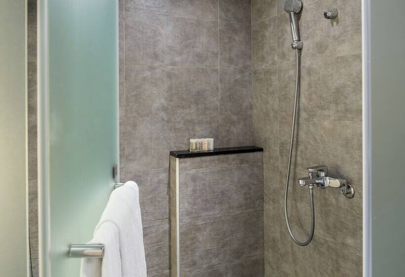 اتاق استاندارد, Relax I