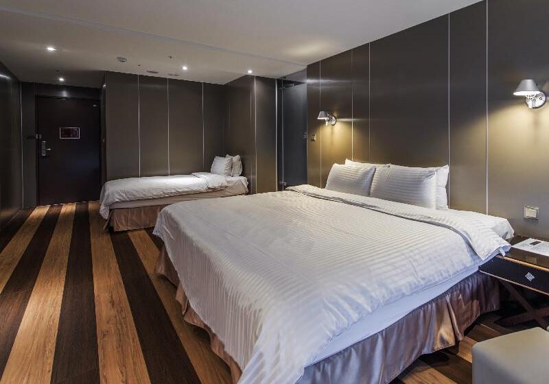 اتاق اجرایی سه نفره, Relax I