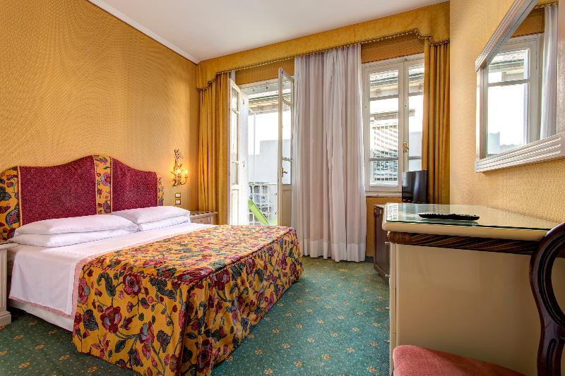 اتاق اجرایی سه نفره, Relax I