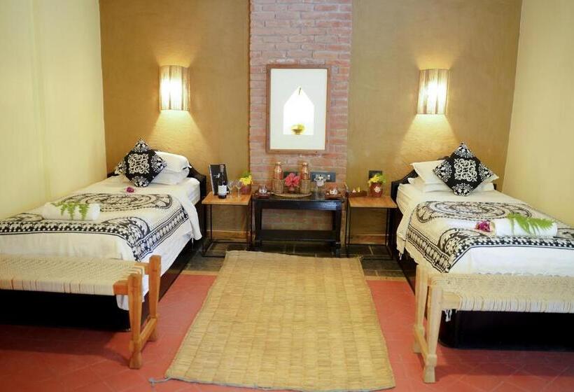 اتاق لوکس, Sapana Village Lodge