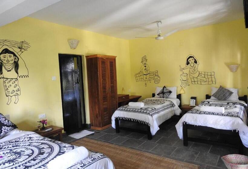 اتاق خانوادگی با چشمانداز باغ, Sapana Village Lodge