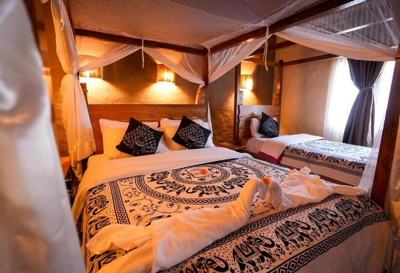 اتاق خانوادگی با چشمانداز باغ, Sapana Village Lodge