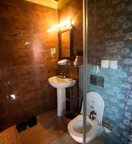 اتاق خانوادگی با چشمانداز باغ, Sapana Village Lodge