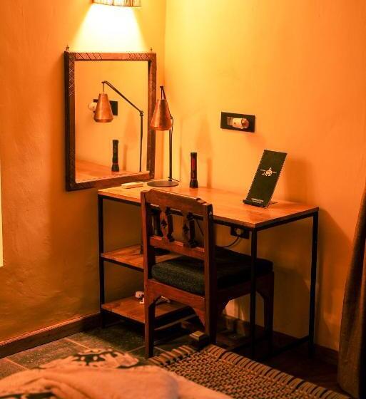 اتاق لوکس یک تخته, Sapana Village Lodge