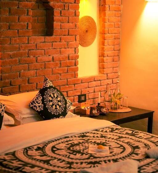 اتاق لوکس یک تخته, Sapana Village Lodge