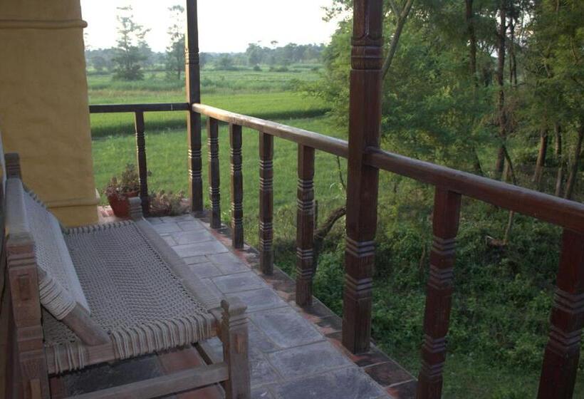 اتاق لوکس با بالکن, Sapana Village Lodge