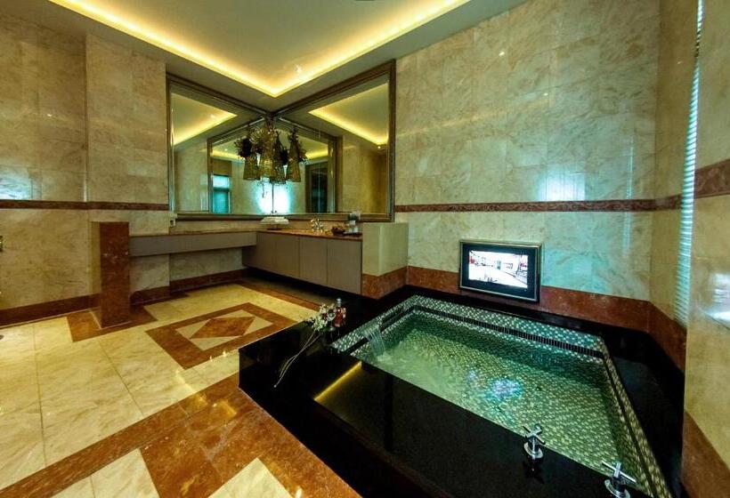 اتاق لوکس, Jin Sha Motel