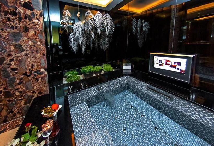 اتاق پرمیوم, Jin Sha Motel