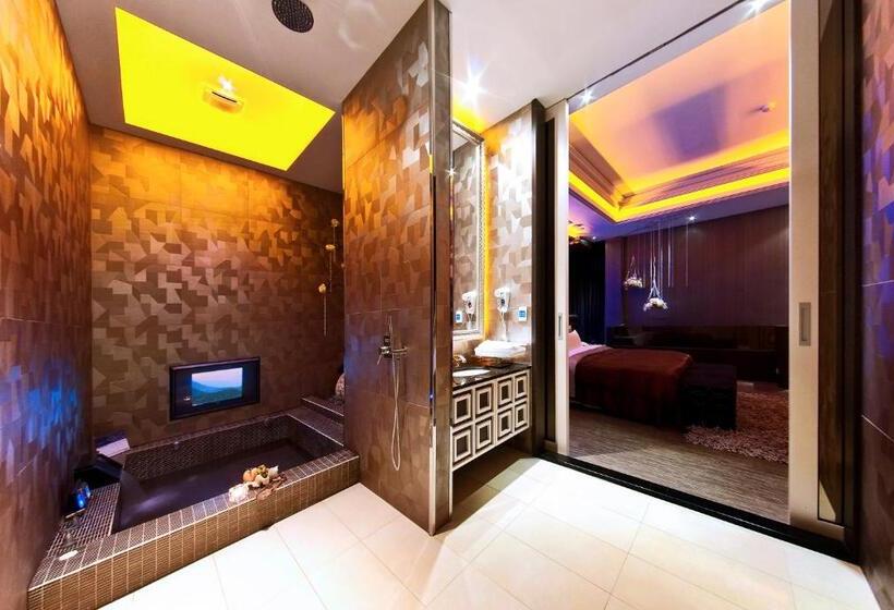 اتاق پرمیوم, Jin Sha Motel