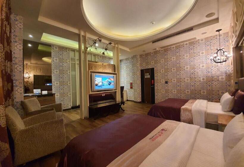 اتاق کلاس بیزنس, Jin Sha Motel