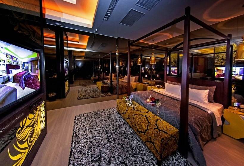 اتاق لوکس, Jin Sha Motel