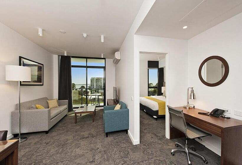 1ベッドルームアパートメント, Quest Rockingham