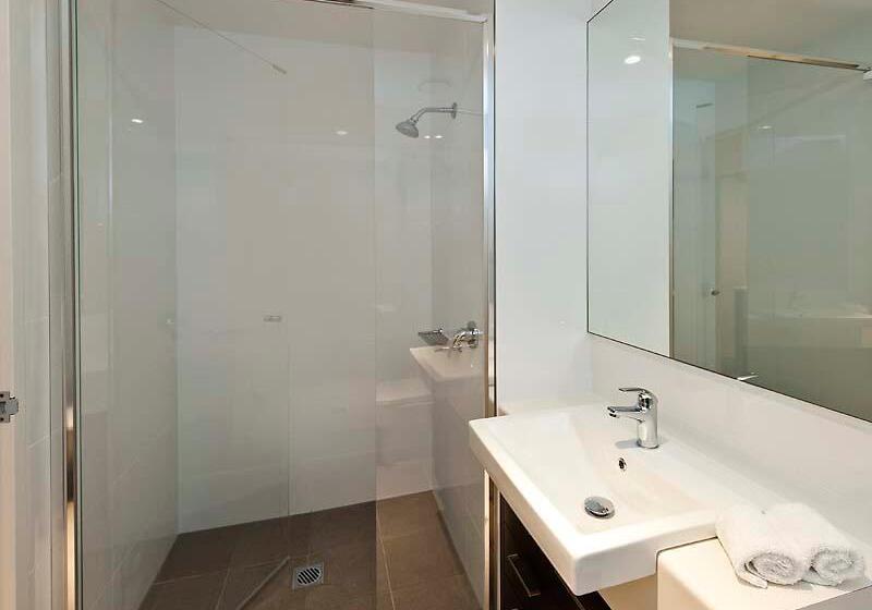 スタンダードスタジオ, Quest Rockingham