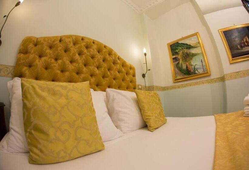 اتاق اکونومی, B&b Art Suite Santa Brigida