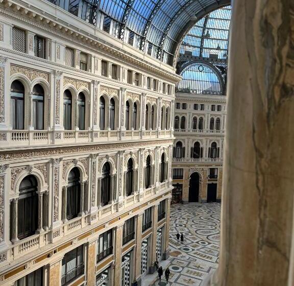 سوئیت جونیور با تراس, B&b Art Suite Santa Brigida