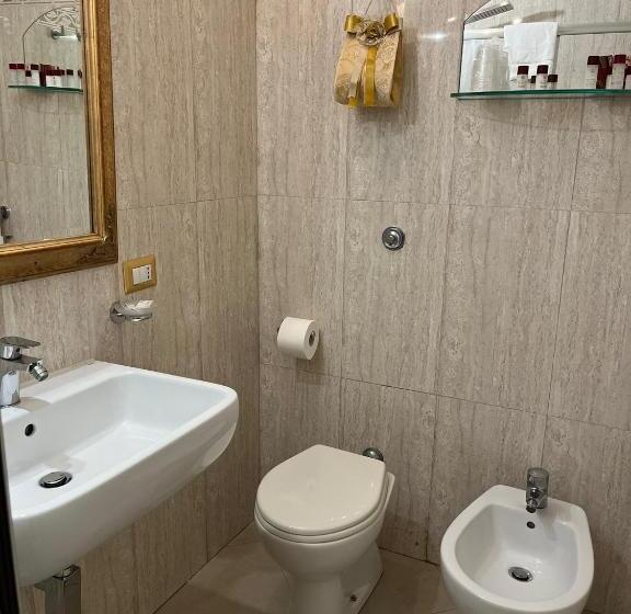 سوئیت جونیور با تراس, B&b Art Suite Santa Brigida