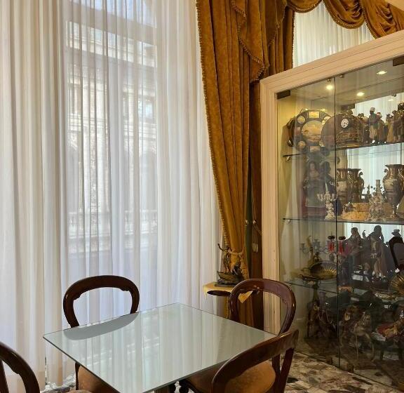 سوئیت جونیور با تراس, B&b Art Suite Santa Brigida