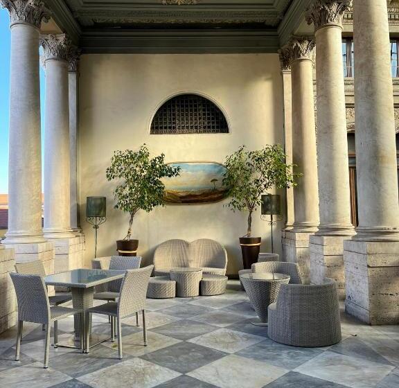 سوئیت جونیور با تراس, B&b Art Suite Santa Brigida