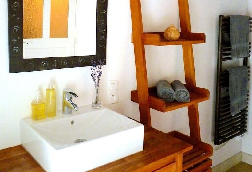 スタンダードルーム, L'autre Maison