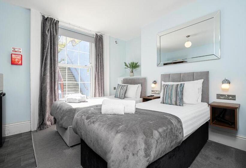 اتاق استاندارد, Ocean Stays Hotel, Plymouth