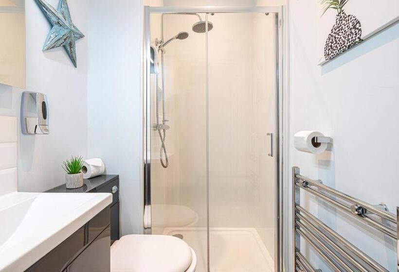 اتاق استاندارد یک نفره, Ocean Stays Hotel, Plymouth