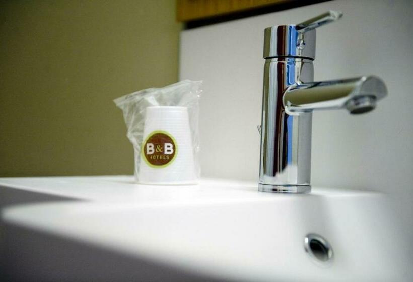 身障者適用スタンダードルーム, B&b Hotel Paris Le Bourget