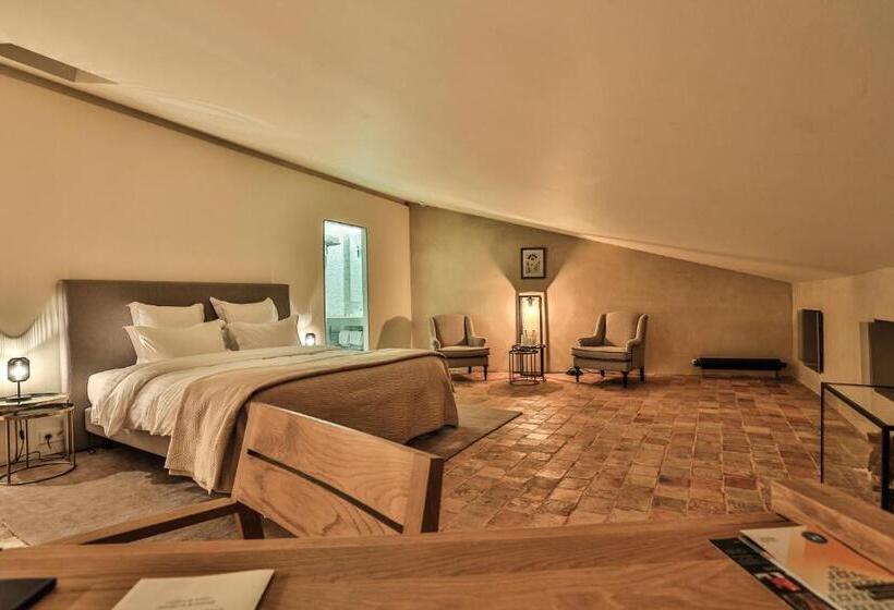 舒适套房, Hôtel De La Villeon