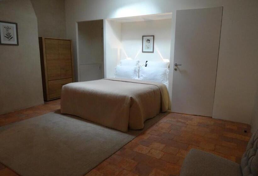 舒适型房间, Hôtel De La Villeon