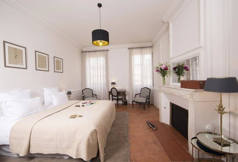 豪华房间, Hôtel De La Villeon