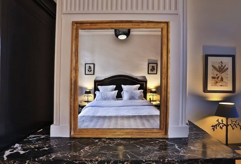 豪华房间, Hôtel De La Villeon