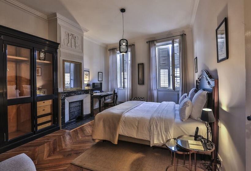 豪华房间, Hôtel De La Villeon