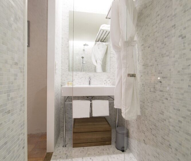 舒适套房, Hôtel De La Villeon