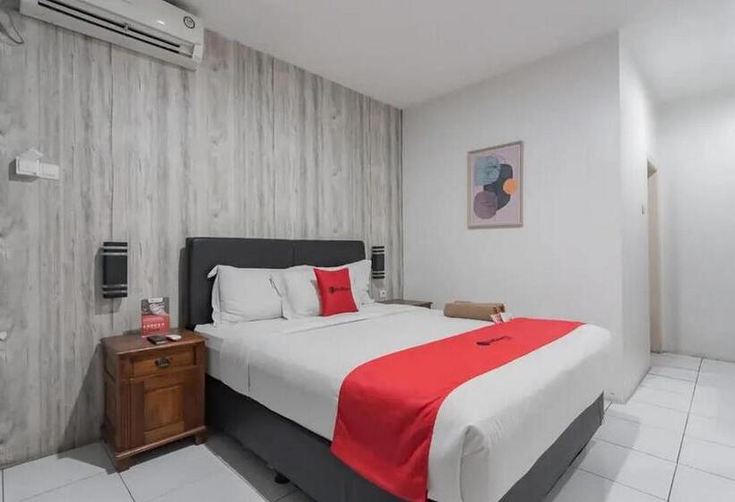 Suíte, Reddoorz At Arwiga