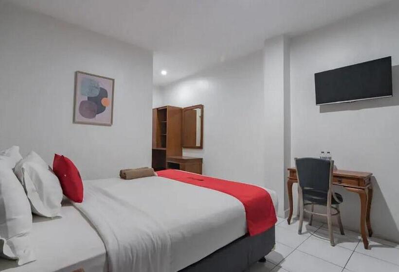 Suíte, Reddoorz At Arwiga