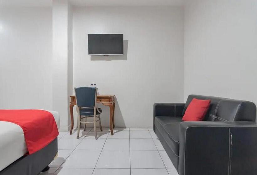 Suíte, Reddoorz At Arwiga