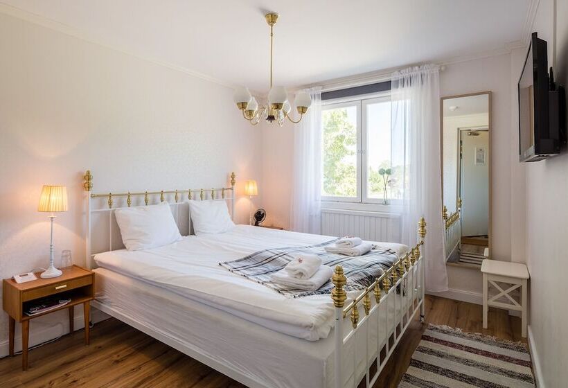 带共用浴室的标准房间, Lustigsgården Boutique