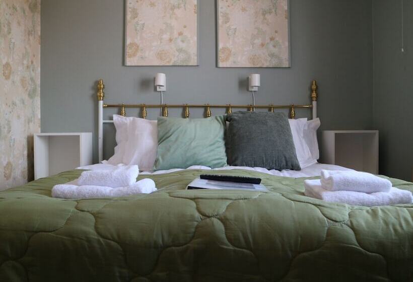 标准间, Lustigsgården Boutique